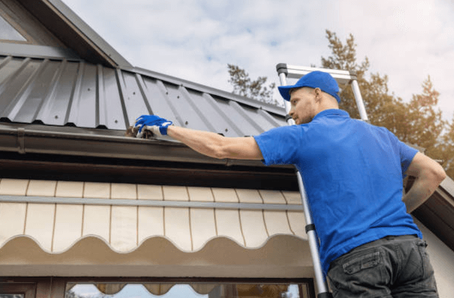 gutter cleaning in rochester hills